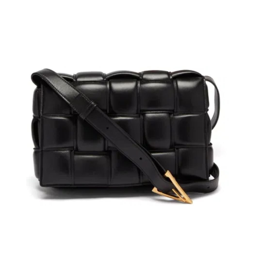 Bottega Veneta Cassette Bag in Black Leather 25.9 cm