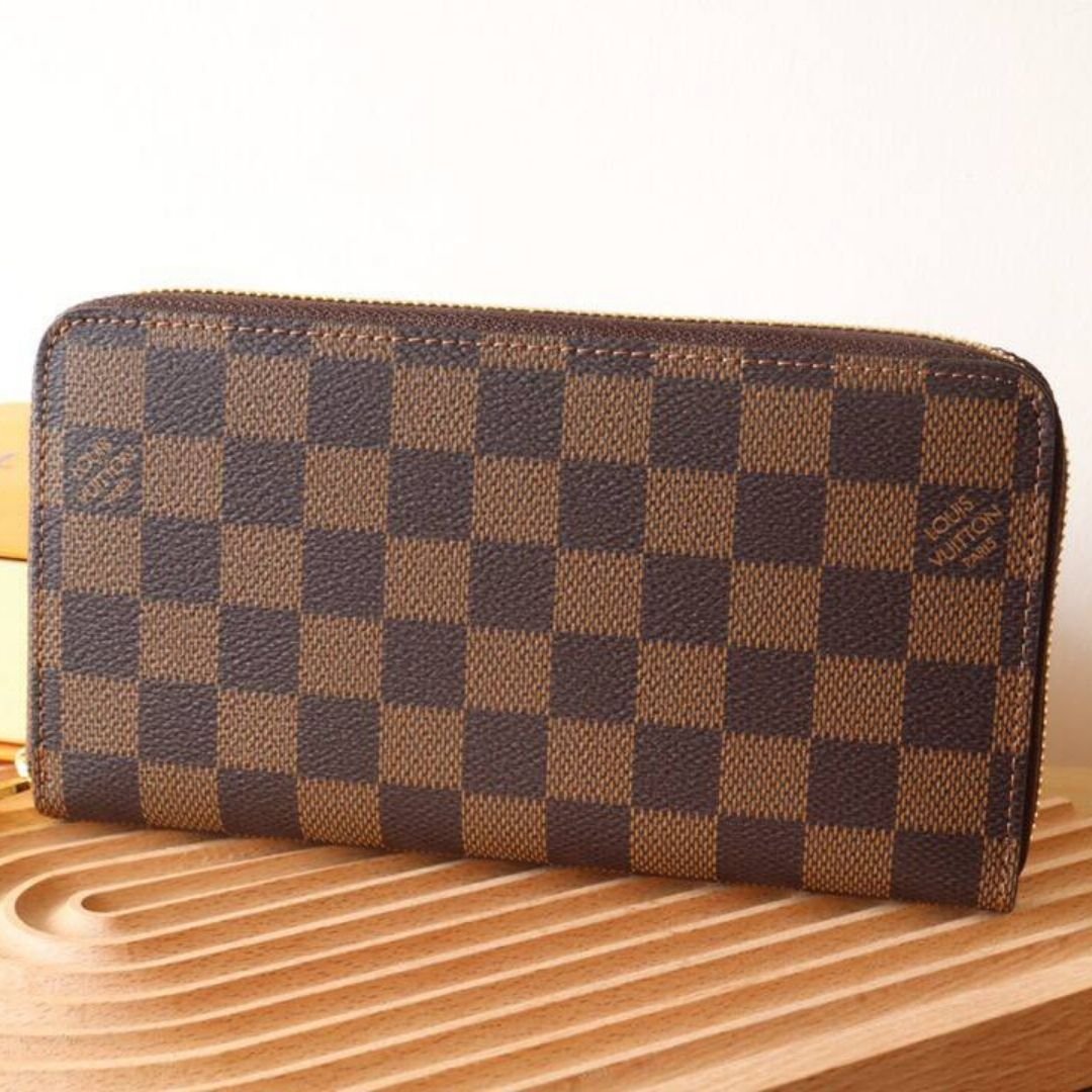 Louis Vuitton Zippy Wallet in Brown Monogram Canvas 19.5 cm view 5