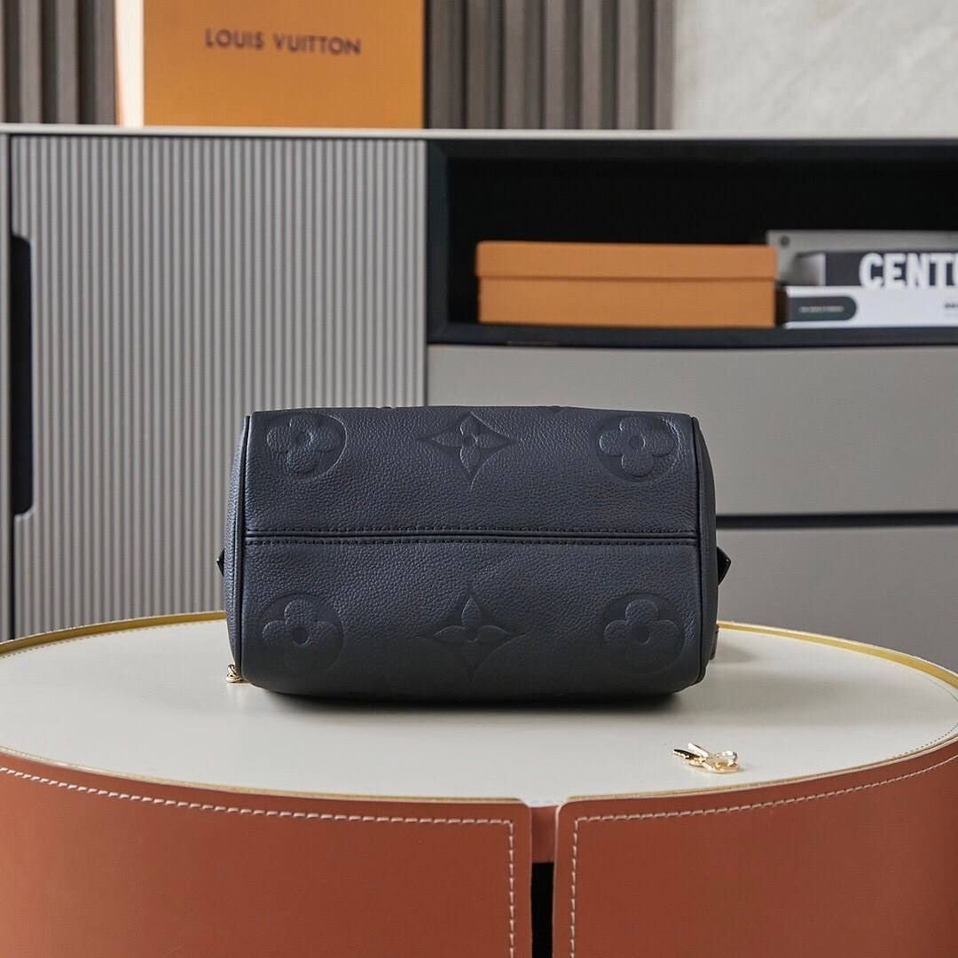 Louis Vuitton Speedy Bandoulière 20 Monogram Empreinte bag in black - Image 4