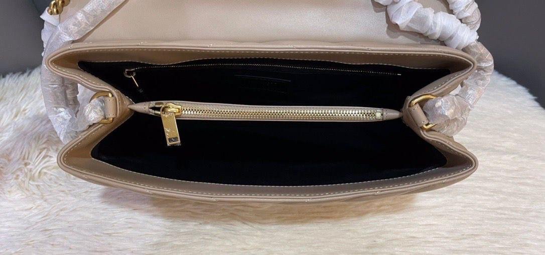 Saint Laurent LouLou Medium Beige Leather Bag, 32cm - Image 3