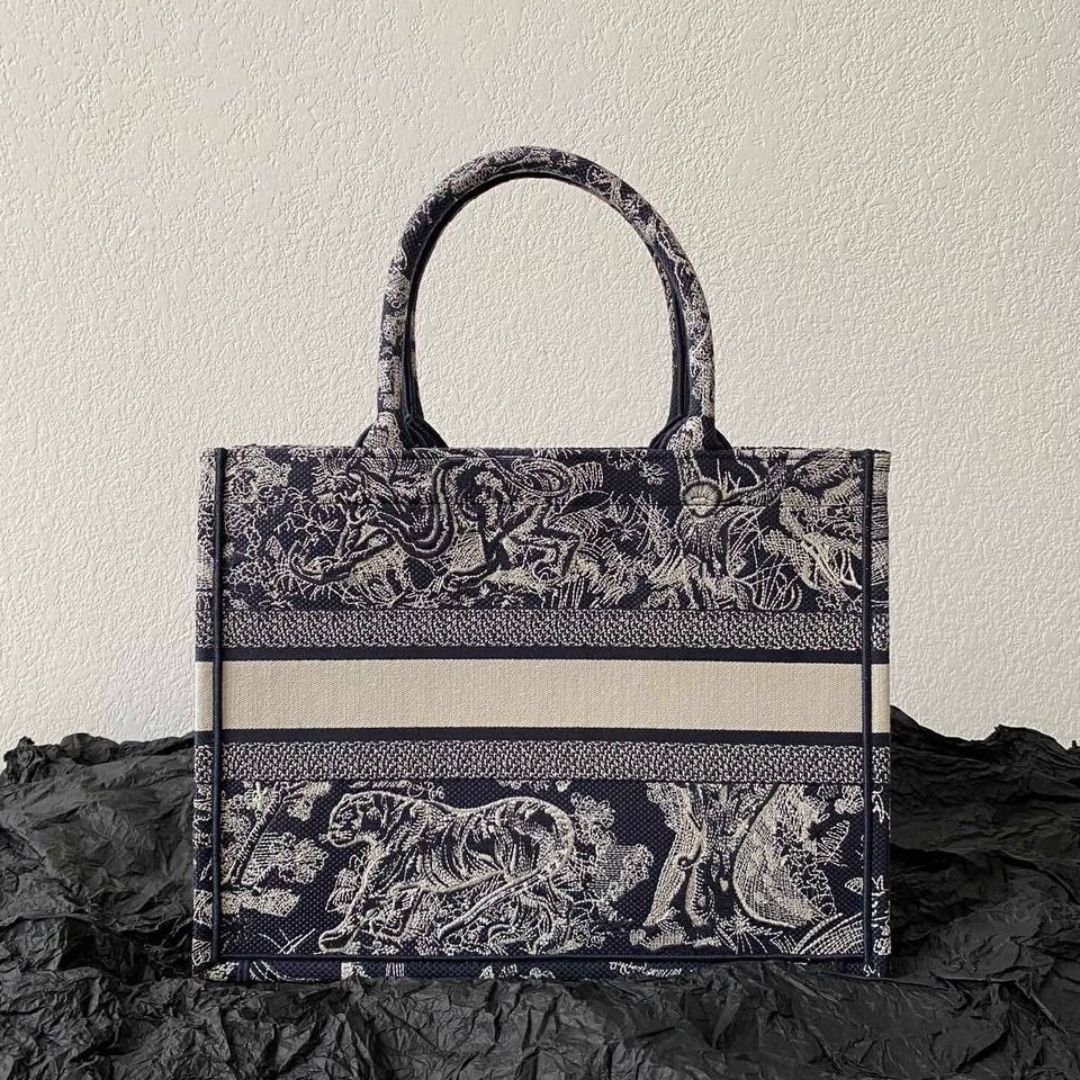 Dior Book Tote Medium Bag with Toile De Jouy Embroidery, Blue, 36 cm - Image 3