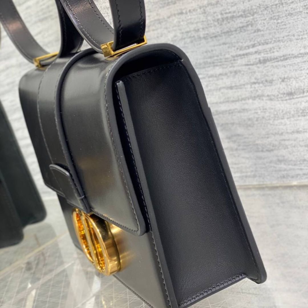 Dior 30 Montaigne bag in black leather 24 cm - Image 4