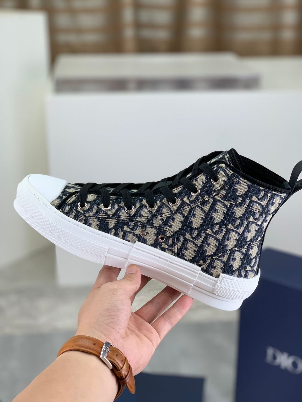 Dior Liga High-Top Sneakers in Blue Lace - Image 7