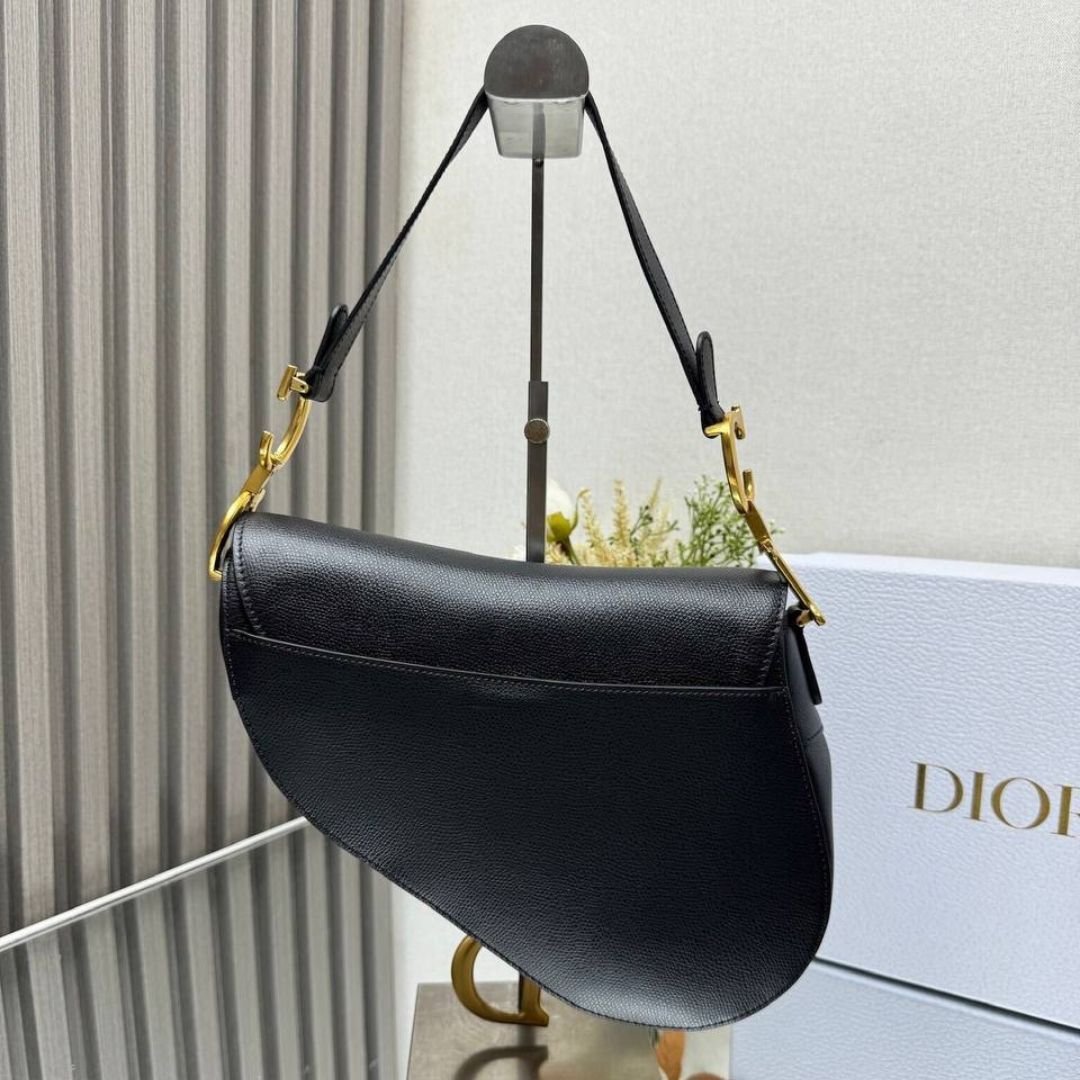 Dior Saddle Bag in Black Leather 25.5 cm - Image 3