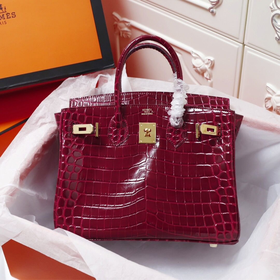 Hermès Birkin 35 bag in shiny crocodile Porosus Rouge H with gold hardware - Image 3