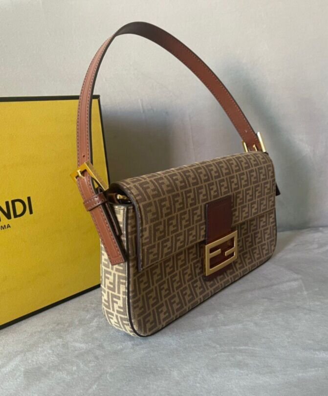 Fendi Baguette 1997 bag in coffee brown fabric, 28 cm - Image 4
