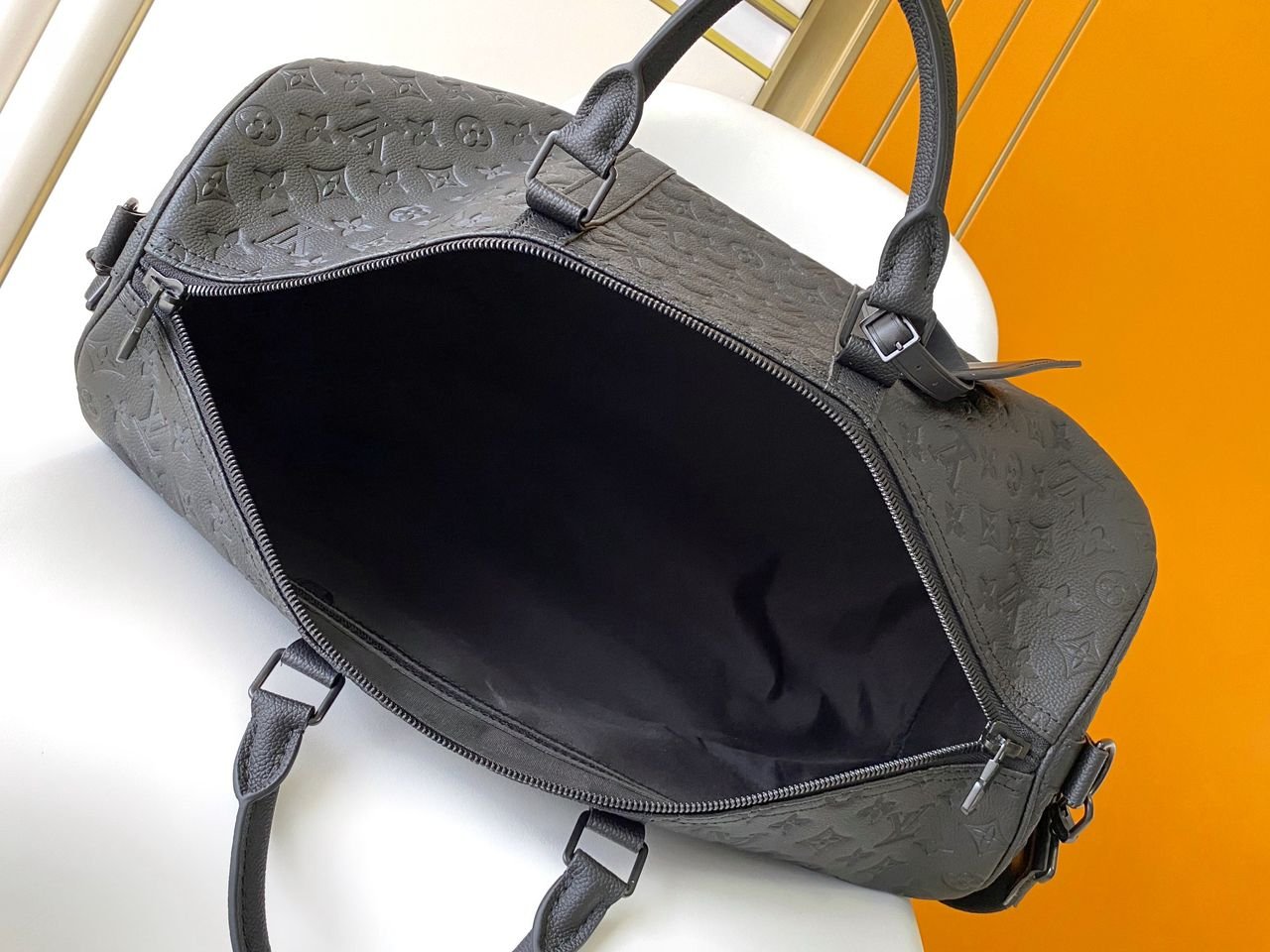 Louis Vuitton Keepall Bandouliere Monogram Empreinte 50 cm - Image 2