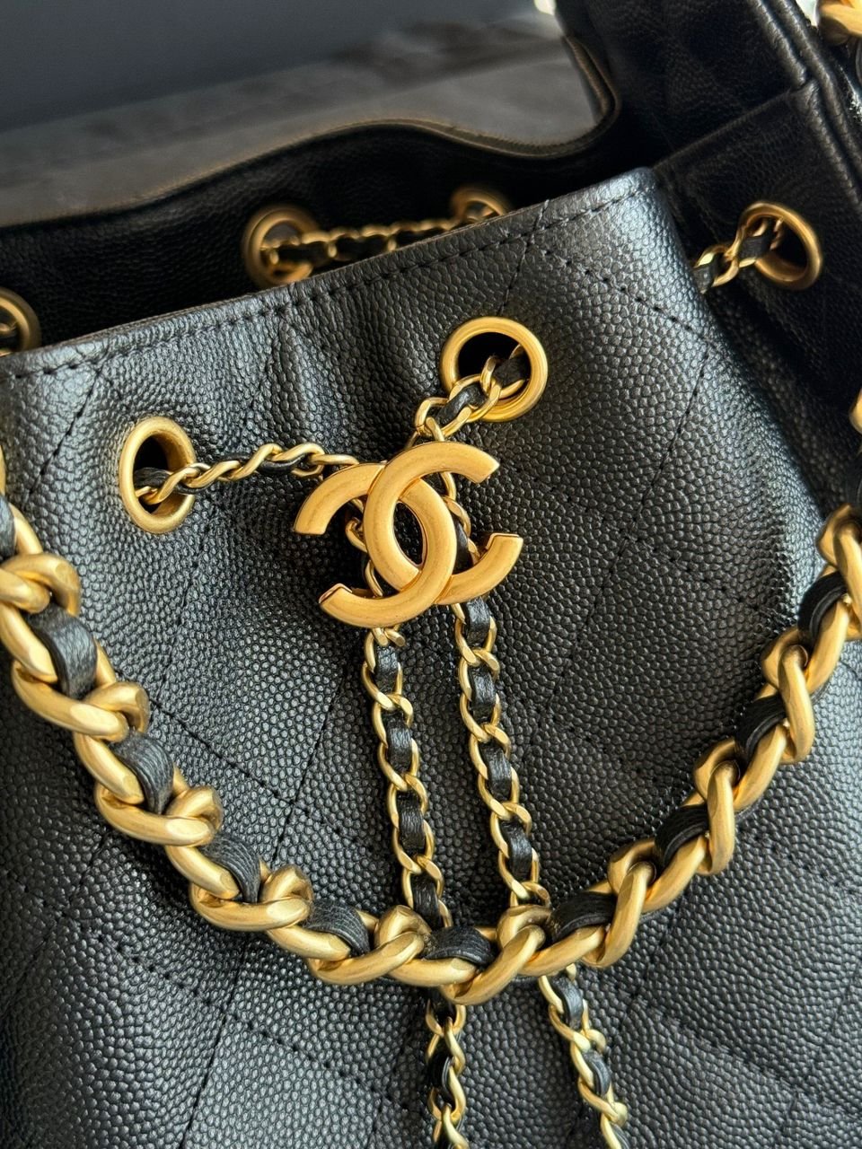 Chanel 25 Drawstring Bucket Bag in Black Leather - Image 4