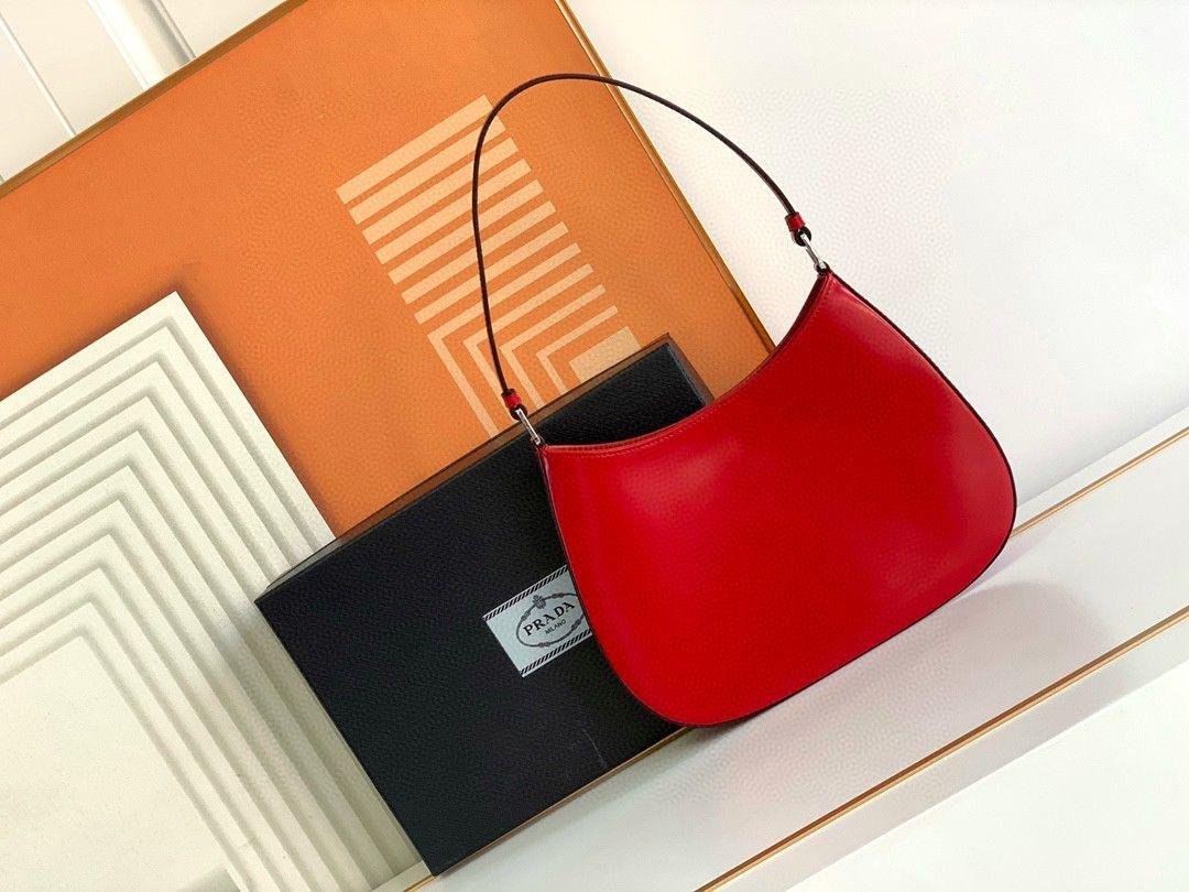 Prada Cleo bag in red patent leather 27 cm - Image 3