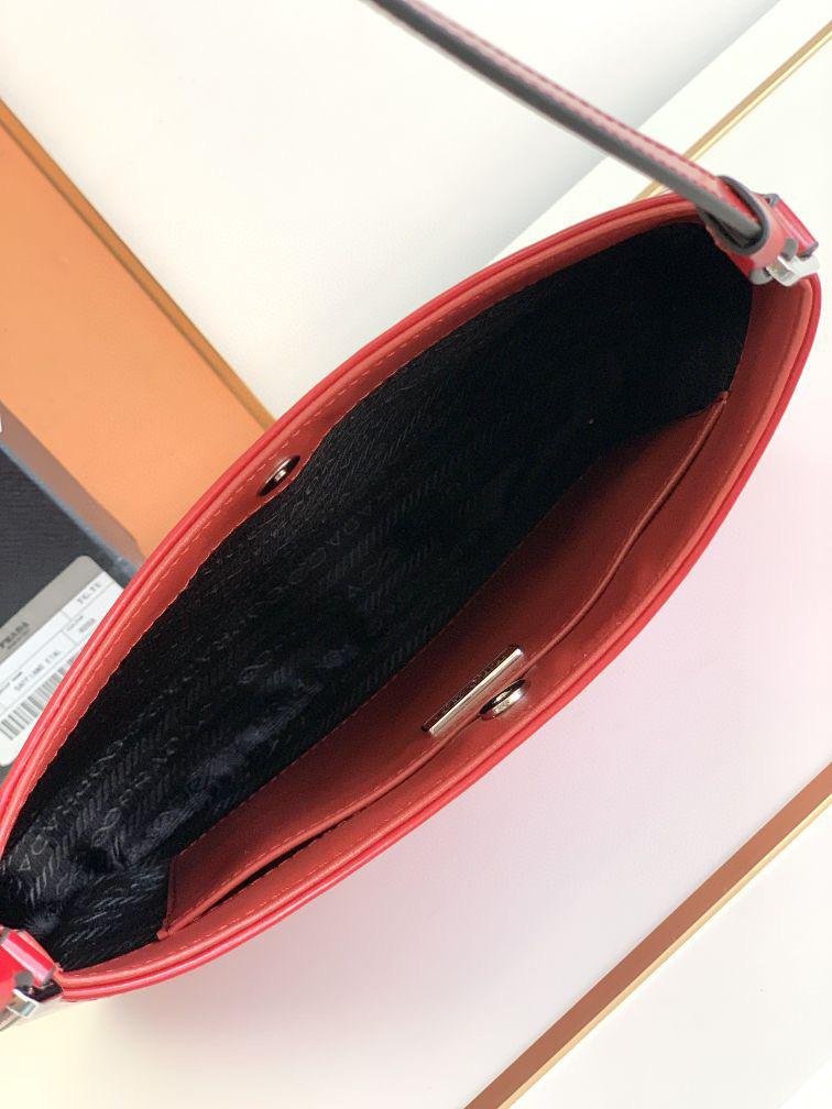 Prada Cleo bag in red patent leather 27 cm - Image 2