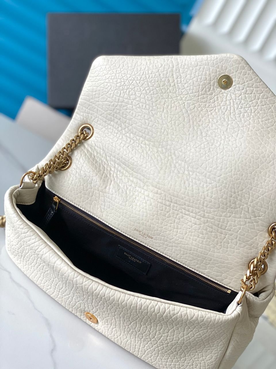 Saint Laurent Calypso Medium in White Hammered Leather 21 cm - Image 5