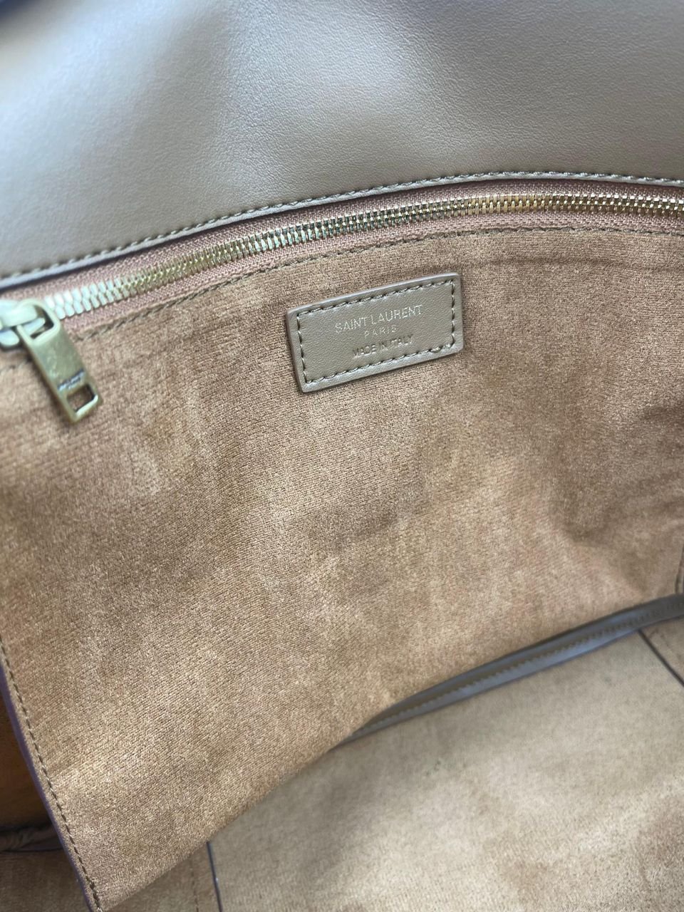 Saint Laurent Le 5 à 7 Bea bag in beige suede 50 cm - Image 2
