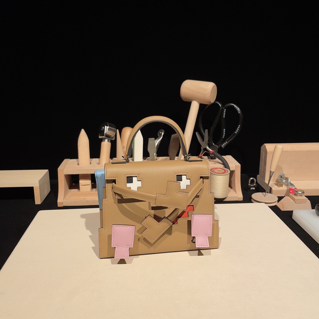 Catalog piece 26